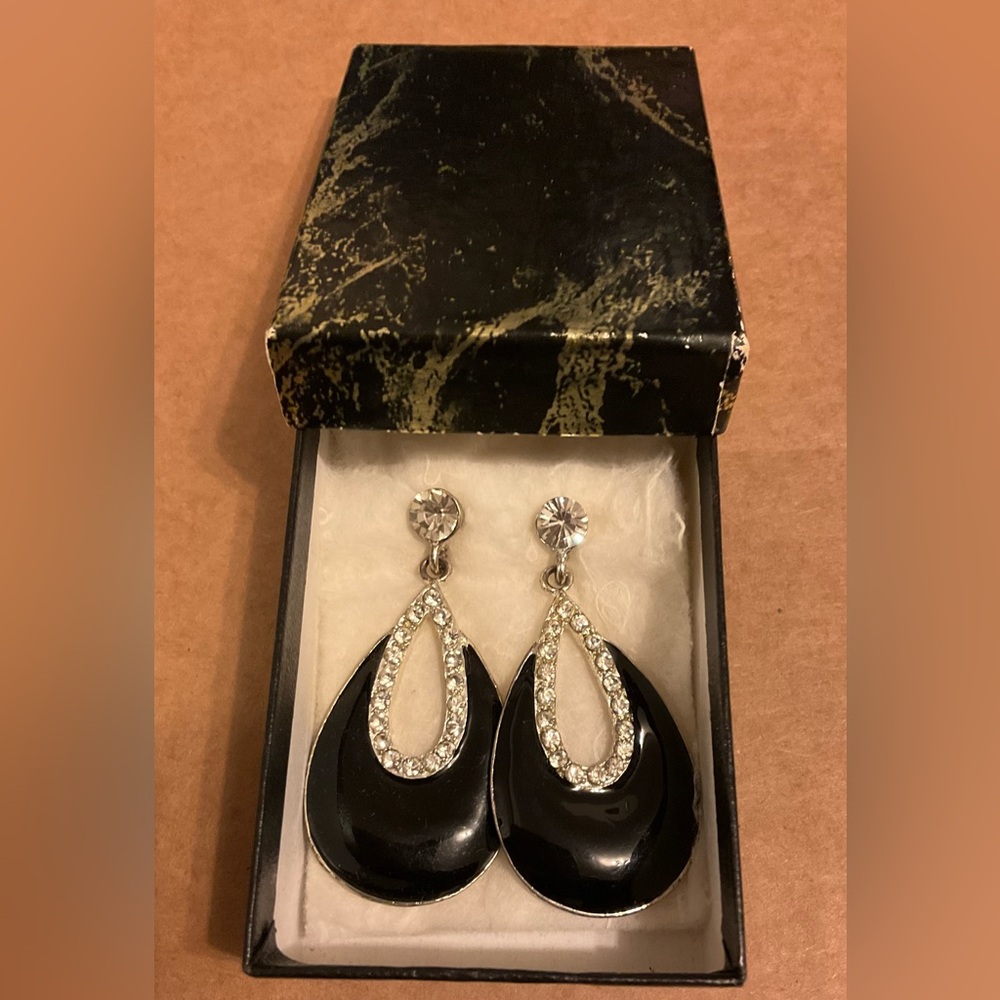 Elegant Black and Silver Drop Earrings
